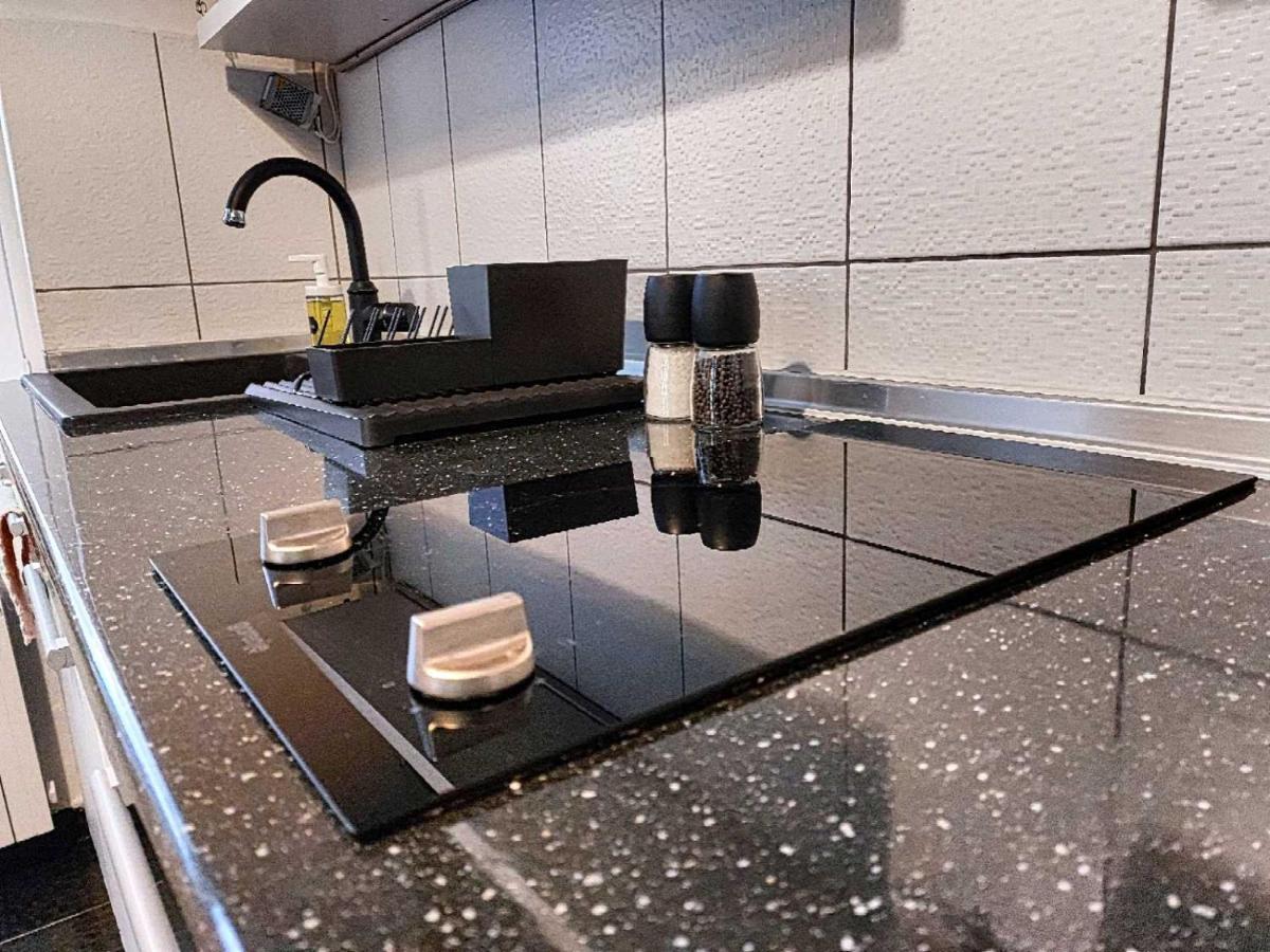 Kizz Apartment Сараево Екстериор снимка