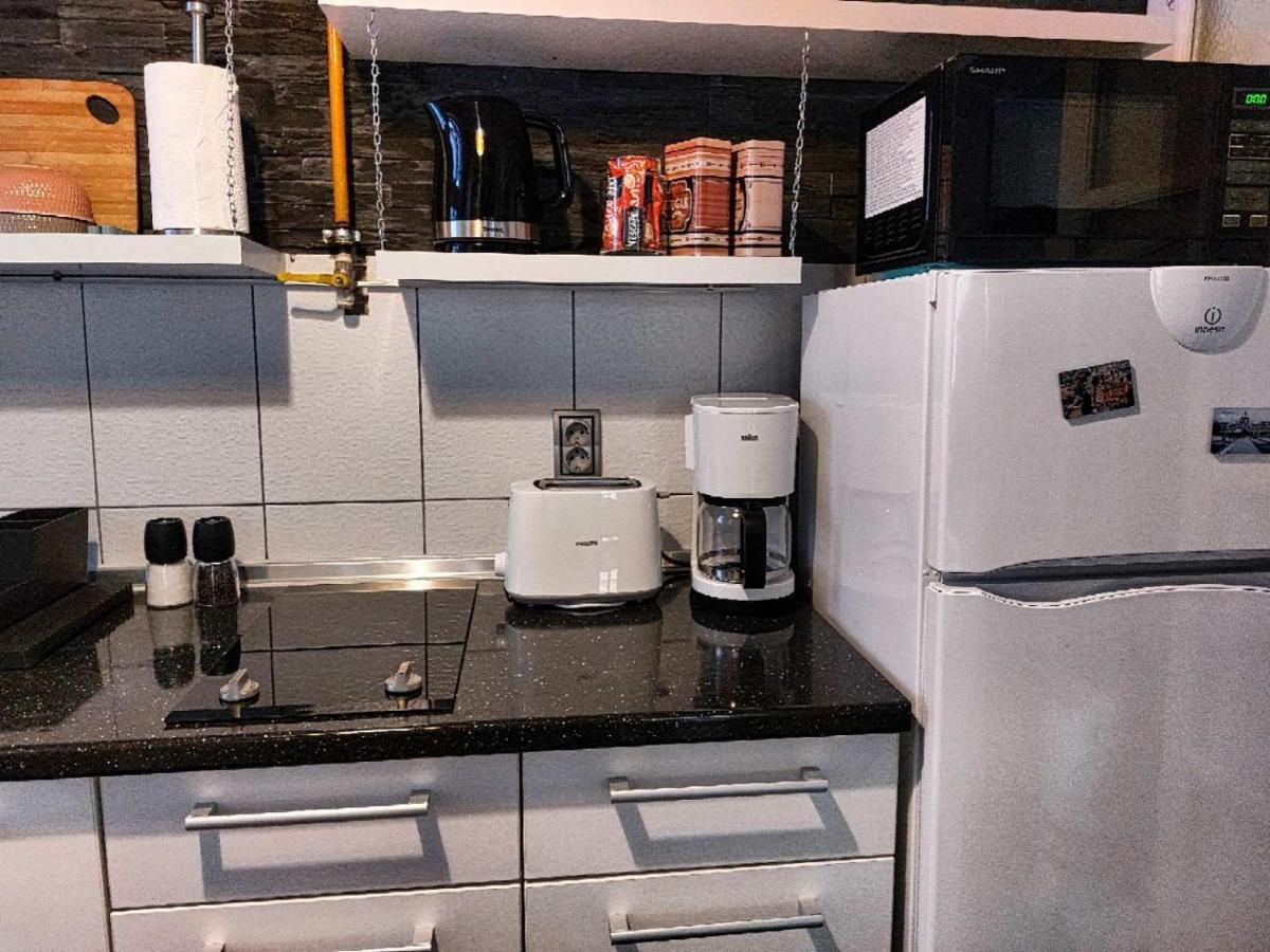 Kizz Apartment Сараево Екстериор снимка