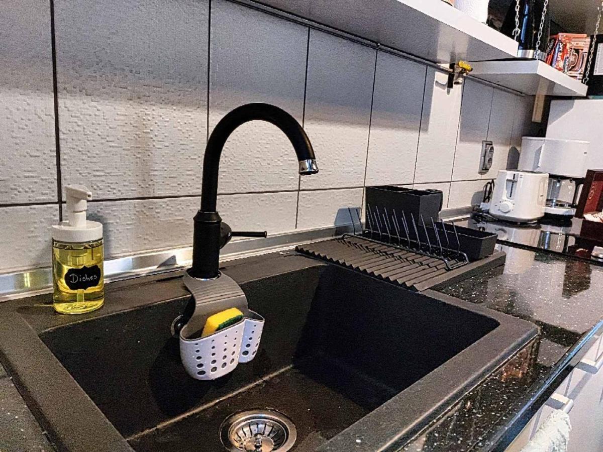 Kizz Apartment Сараево Екстериор снимка